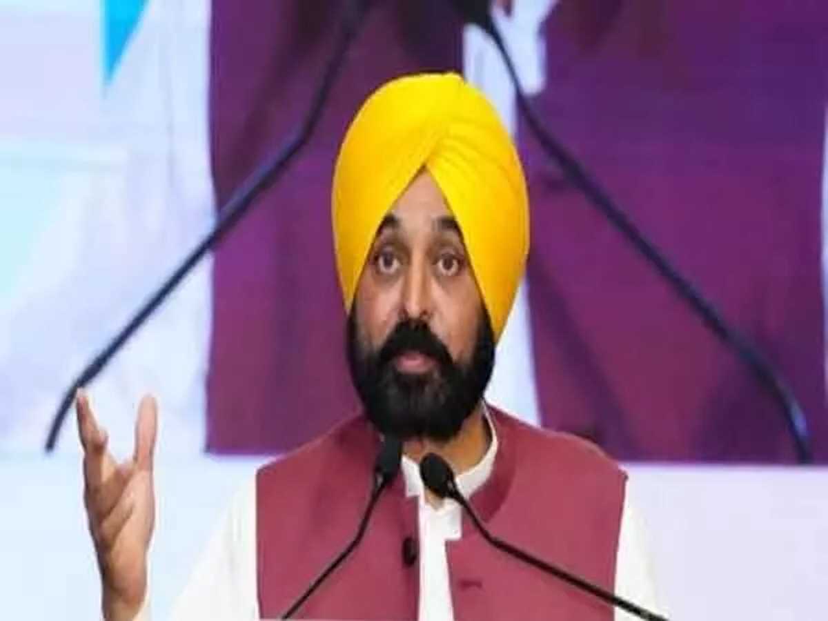 मुख्यमंत्री भगवंत मान ने प्रधानमंत्री आवास योजना के तहत 25,000 लाभार्थियों को बांटे चेक